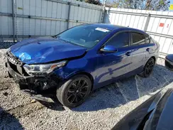 3KPF24AD6KE105858 2019 KIA FORTE