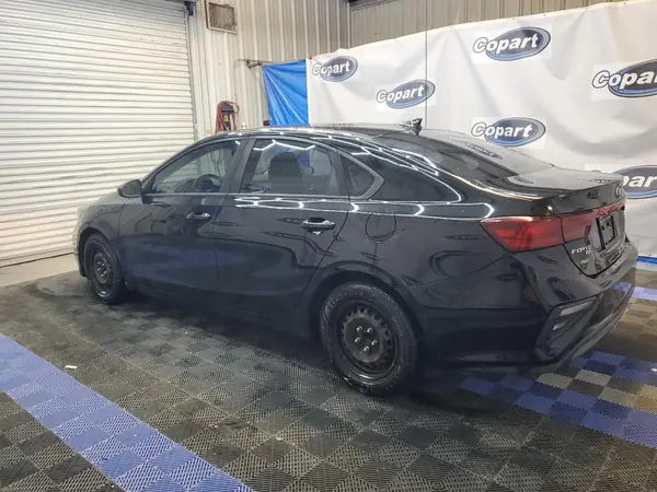 3KPF24AD6KE106931 2019 KIA FORTE - Image 2