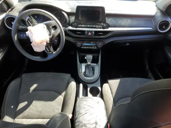 3KPF24AD6KE106962 2019 KIA FORTE - Image 8