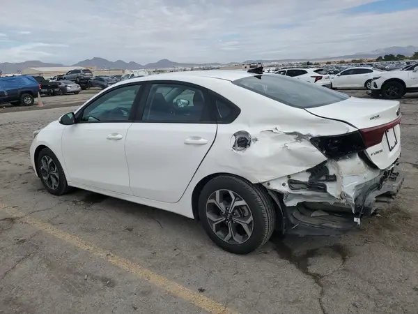 3KPF24AD6KE108243 2019 KIA FORTE - Image 2