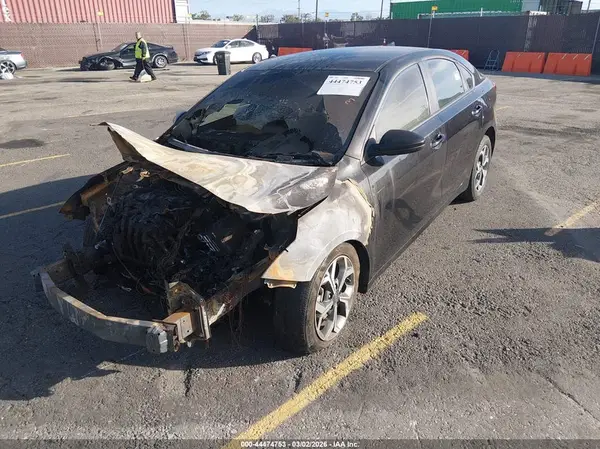 3KPF24AD6KE109036 2019 KIA FORTE - Image 2