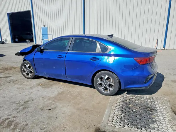 3KPF24AD6KE109439 2019 KIA FORTE - Image 2