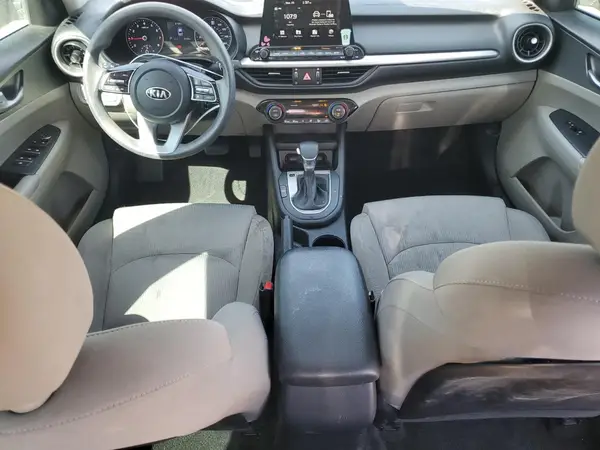 3KPF24AD6KE109862 2019 KIA FORTE - Image 8