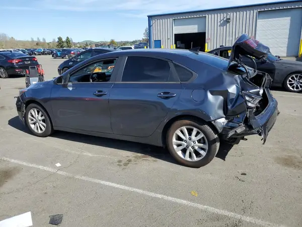 3KPF24AD6KE110333 2019 KIA FORTE - Image 2