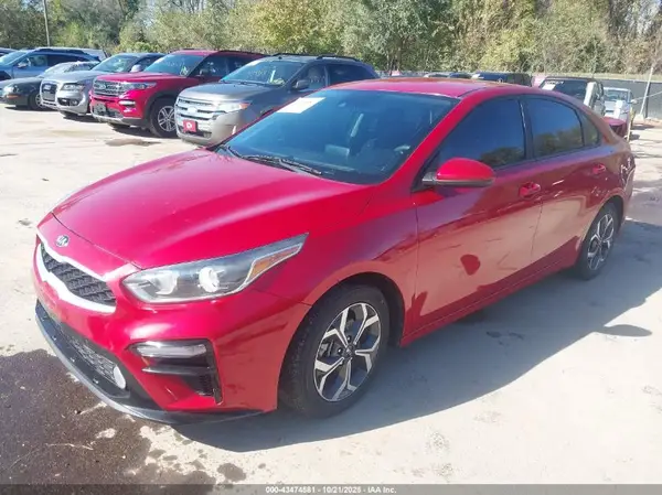 3KPF24AD6KE112258 2019 KIA FORTE - Image 2