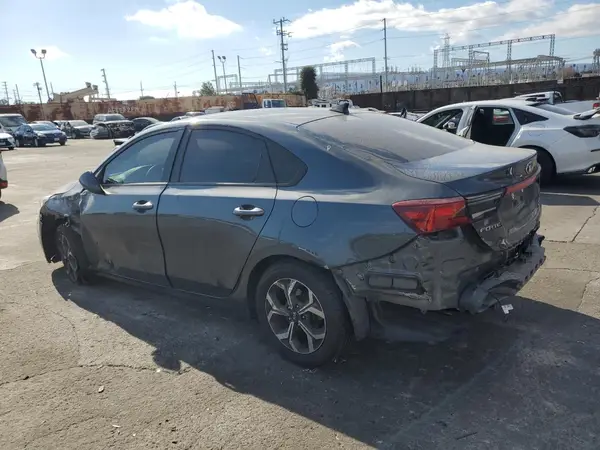 3KPF24AD6KE112812 2019 KIA FORTE - Image 2