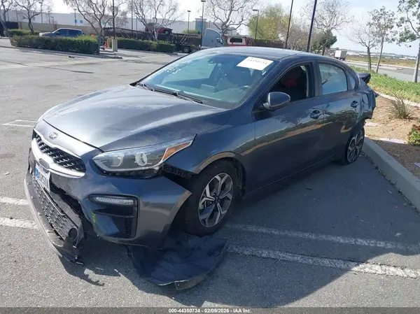 3KPF24AD6KE115547 2019 KIA FORTE - Image 2