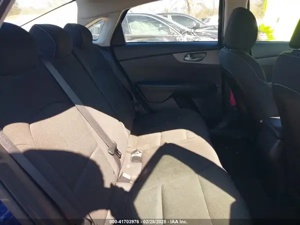 3KPF24AD6KE115600 2019 KIA FORTE - Image 8