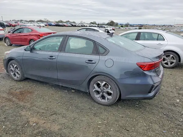 3KPF24AD6KE118061 2019 KIA FORTE - Image 2