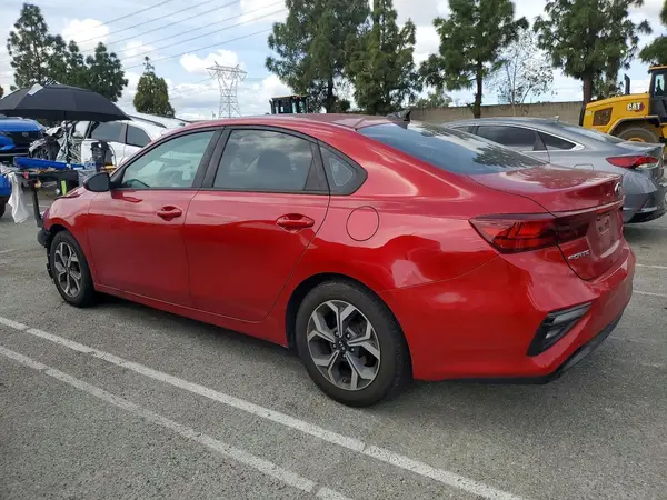 3KPF24AD6KE119758 2019 KIA FORTE - Image 2