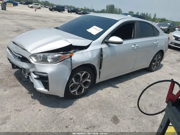 3KPF24AD6KE119937 2019 KIA FORTE - Image 2