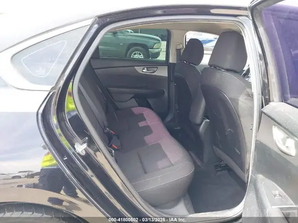 3KPF24AD6KE120442 2019 KIA FORTE - Image 8