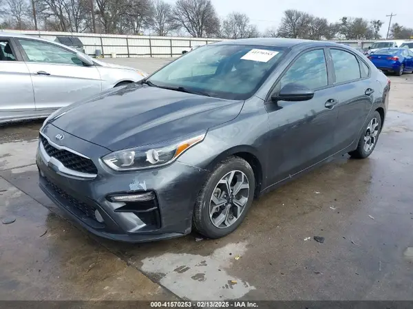 3KPF24AD6KE123440 2019 KIA FORTE - Image 2