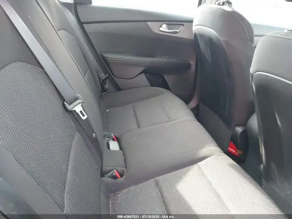 3KPF24AD6KE125219 2019 KIA FORTE - Image 8