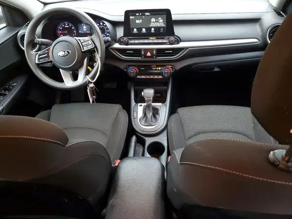 3KPF24AD6KE125768 2019 KIA FORTE - Image 8