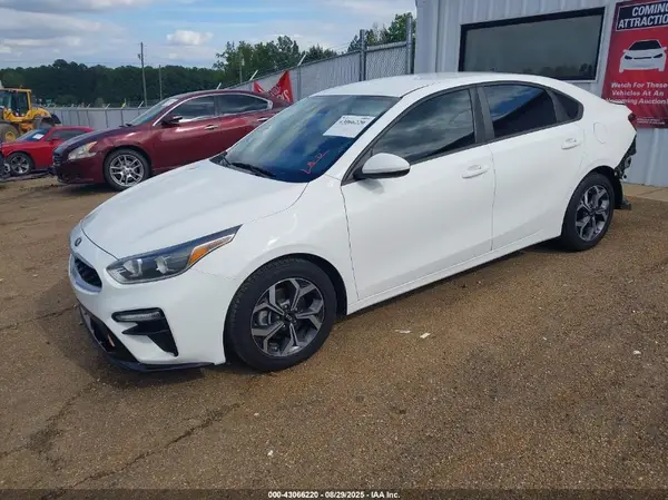 3KPF24AD6KE128623 2019 KIA FORTE - Image 2