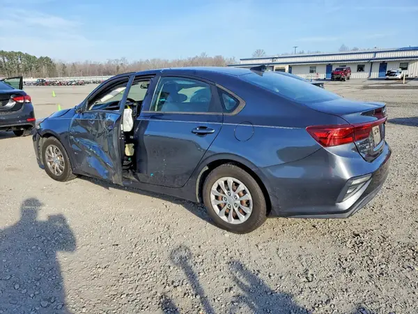 3KPF24AD6KE130405 2019 KIA FORTE - Image 2