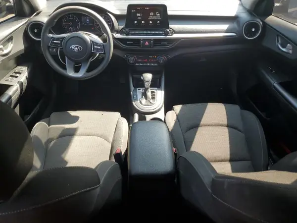 3KPF24AD6KE131439 2019 KIA FORTE - Image 8