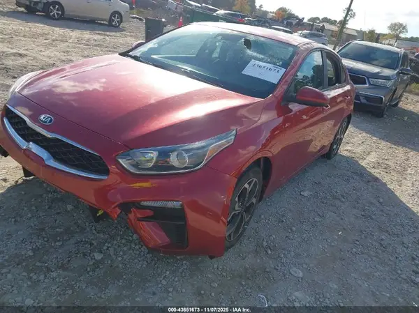 3KPF24AD6KE131814 2019 KIA FORTE - Image 2