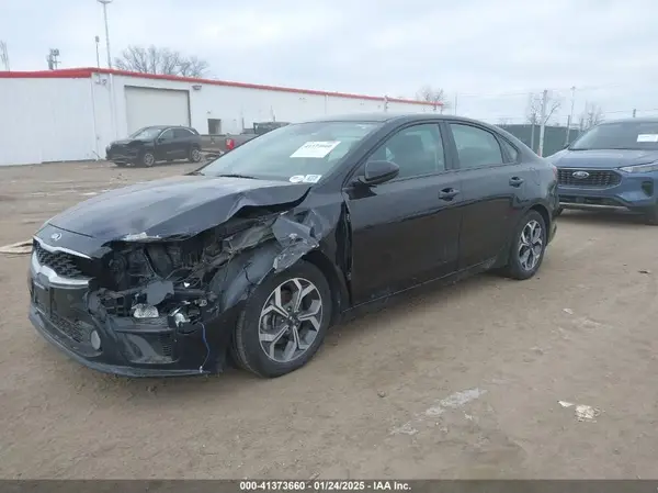 3KPF24AD6KE133563 2019 KIA FORTE - Image 2