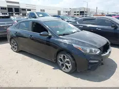 3KPF24AD6KE135829 2019 KIA FORTE