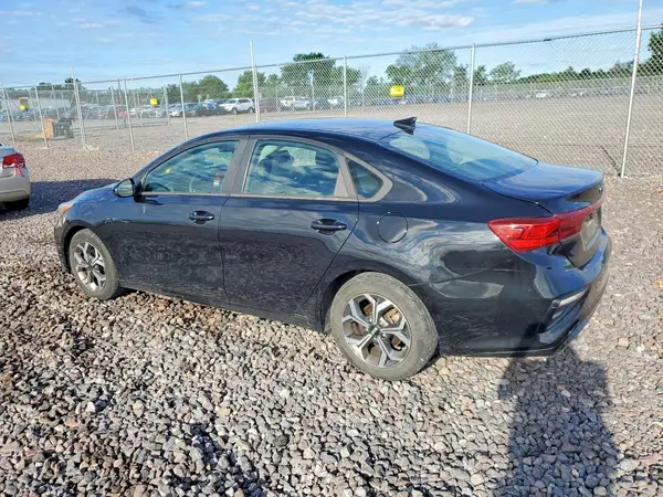 3KPF24AD6KE135832 2019 KIA FORTE - Image 2
