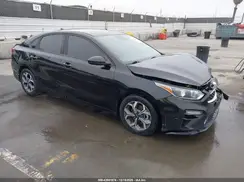 3KPF24AD6KE137404 2019 KIA FORTE
