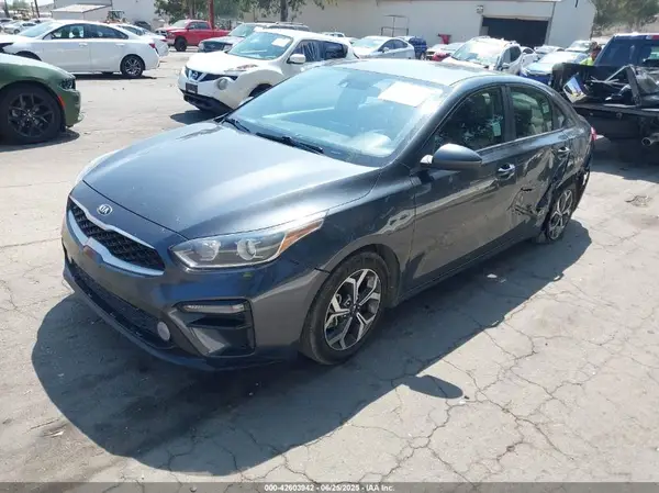 3KPF24AD6KE137970 2019 KIA FORTE - Image 2