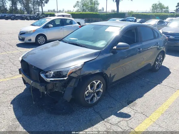 3KPF24AD6KE138200 2019 KIA FORTE - Image 2