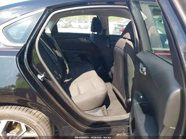 3KPF24AD6LE142779 2020 KIA FORTE - Image 8