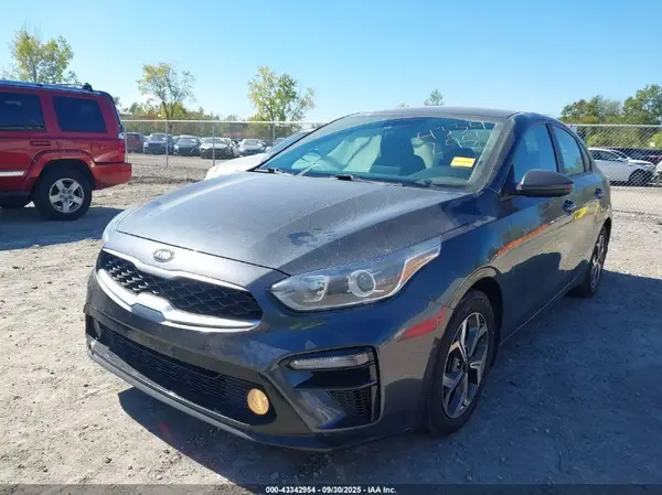 3KPF24AD6LE144144 2020 KIA FORTE - Image 2