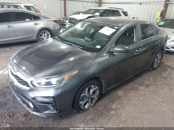 3KPF24AD6LE144564 2020 KIA FORTE - Image 2