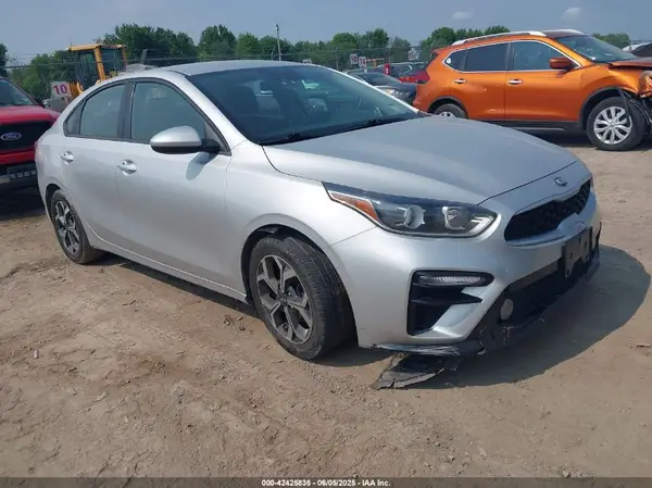 3KPF24AD6LE152289 2020 KIA FORTE - Image 1