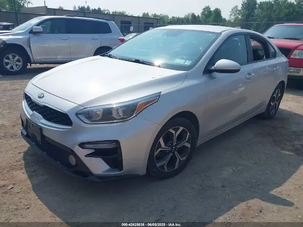 3KPF24AD6LE152289 2020 KIA FORTE - Image 2