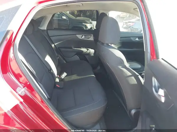 3KPF24AD6LE156696 2020 KIA FORTE - Image 8