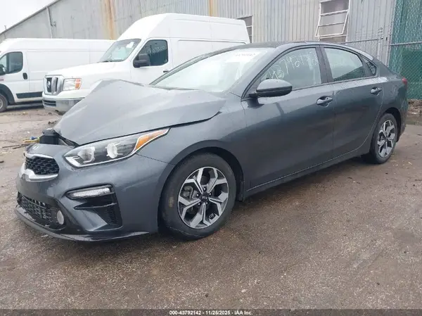 3KPF24AD6LE162952 2020 KIA FORTE - Image 2