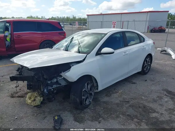 3KPF24AD6LE164779 2020 KIA FORTE - Image 2