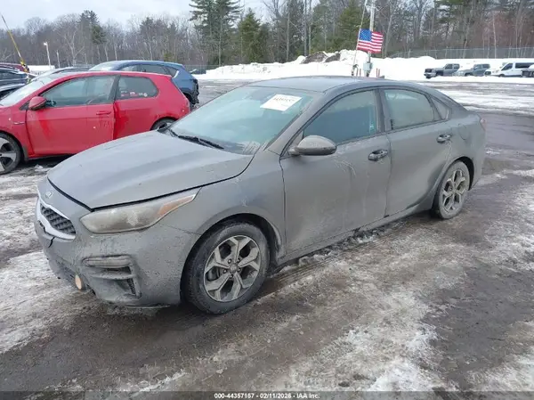 3KPF24AD6LE173935 2020 KIA FORTE - Image 2