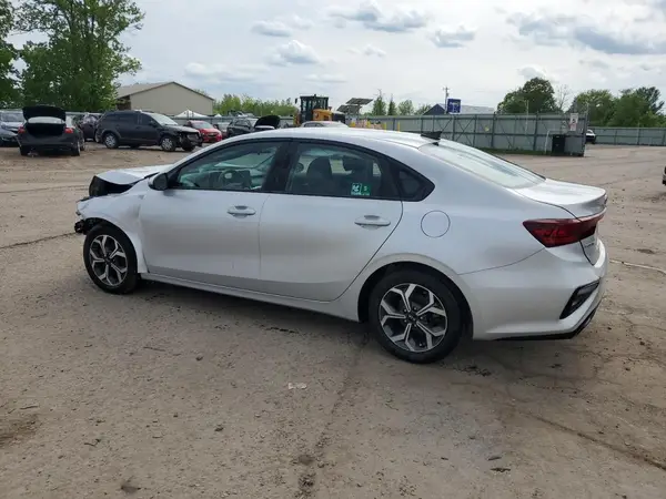 3KPF24AD6LE174213 2020 KIA FORTE - Image 2