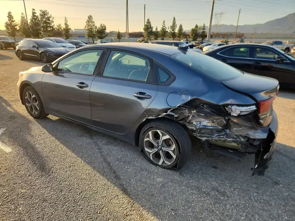 3KPF24AD6LE183543 2020 KIA FORTE - Image 2