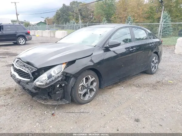 3KPF24AD6LE185955 2020 KIA FORTE - Image 2