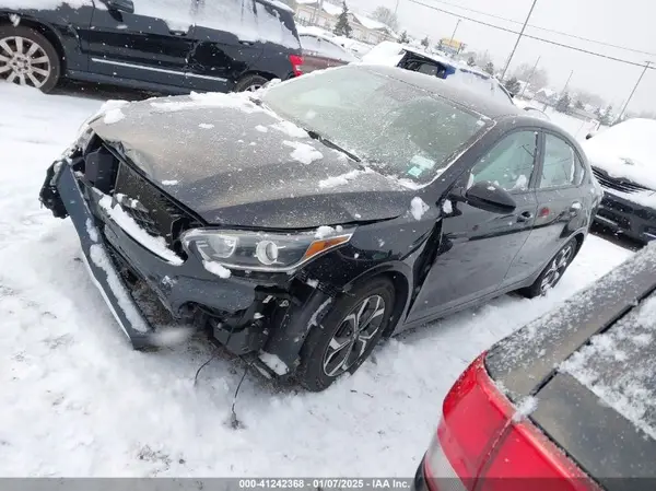 3KPF24AD6LE187737 2020 KIA FORTE - Image 2
