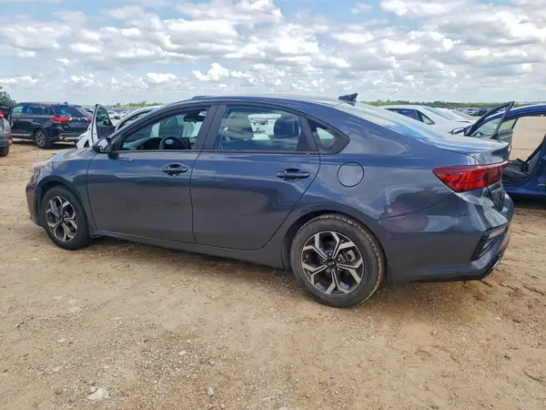 3KPF24AD6LE194588 2020 KIA FORTE - Image 2