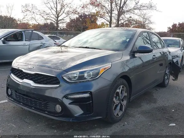 3KPF24AD6LE206979 2020 KIA FORTE - Image 2