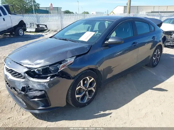 3KPF24AD6LE210790 2020 KIA FORTE - Image 2