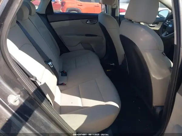 3KPF24AD6LE210790 2020 KIA FORTE - Image 8
