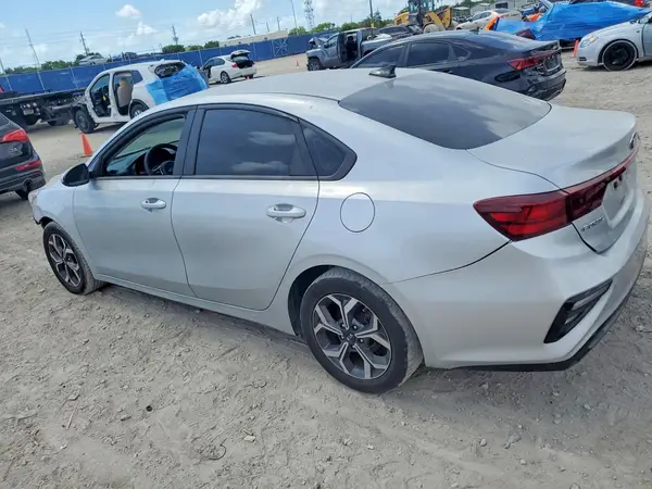 3KPF24AD6LE212684 2020 KIA FORTE - Image 2