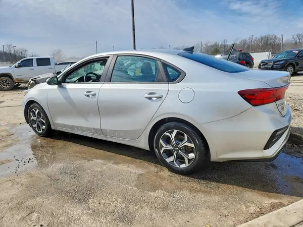 3KPF24AD6LE213060 2020 KIA FORTE - Image 2