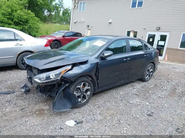 3KPF24AD6LE215357 2020 KIA FORTE - Image 2