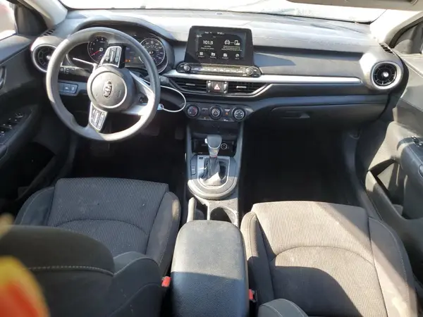 3KPF24AD6LE218789 2020 KIA FORTE - Image 8